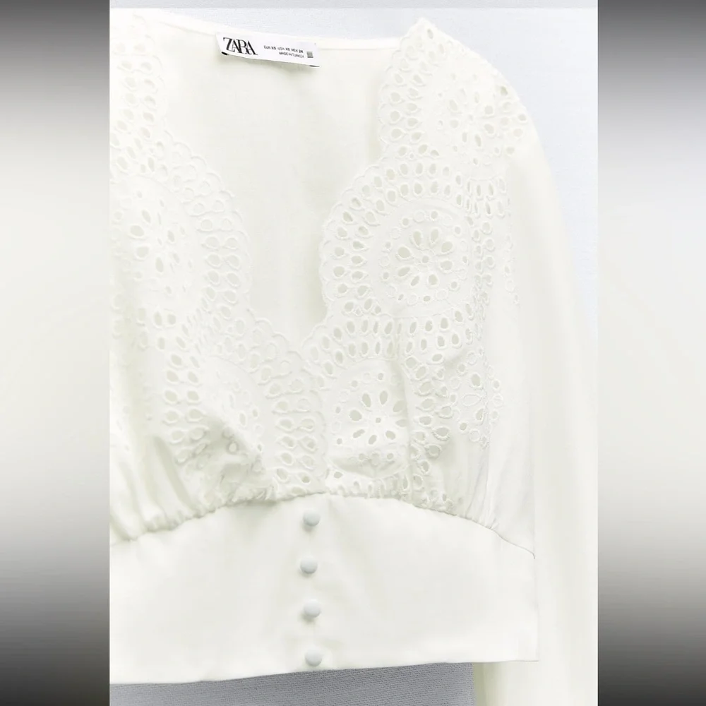 ZARA cropped top with openwork embroidery